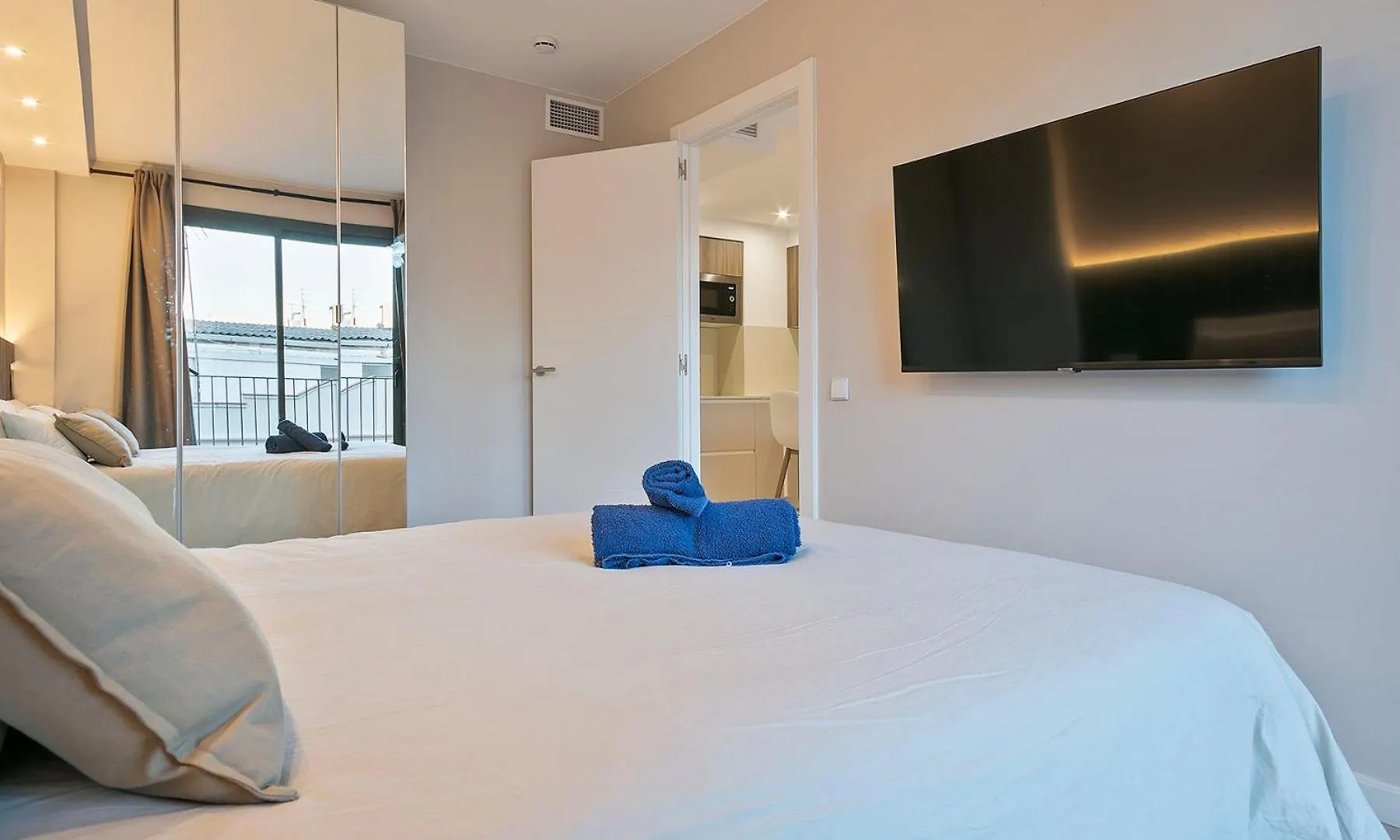 Your Home- Apartment Camp Nou 2B L'Hospitalet de Llobregat İspanya